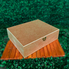 Carregar imagem no visualizador da galeria, Cesta Romântica (Fascínio) + Quadro Spotify + Fotos Polaroid