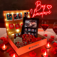 Carregar imagem no visualizador da galeria, Cesta Romântica (Chocolove) + Quadro Netflix + Fotos Polaroid
